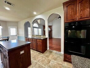 7005 Crenshaw Ln in Denton, TX - Building Photo - Building Photo