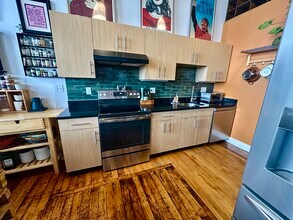 1 Westinghouse Plz, Unit Sun-filledhistoricloft in Boston, MA - Foto de edificio - Building Photo