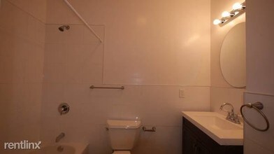 4310 Spruce St-Unit -Apt 2F in Philadelphia, PA - Foto de edificio - Building Photo
