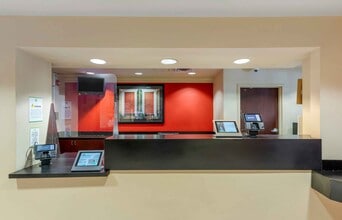 Furnished Studio-Fremont - Warm Springs in Fremont, CA - Foto de edificio - Building Photo