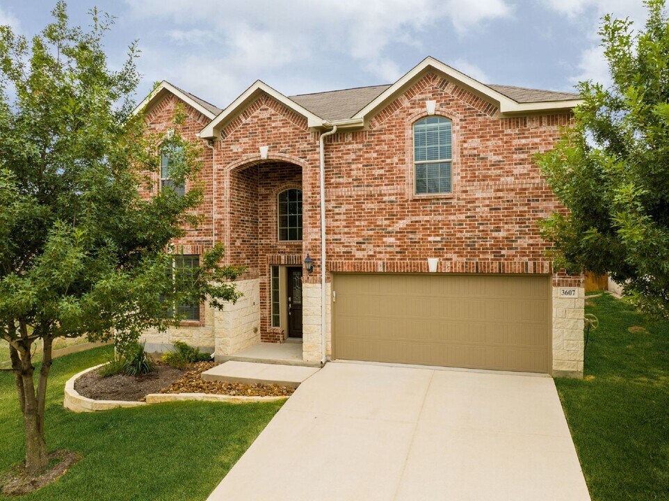 3607 Texas Sotol in San Antonio, TX - Building Photo