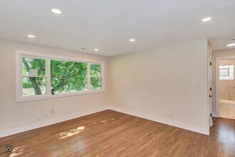 241 S Small Ave in Kankakee, IL - Building Photo - Building Photo