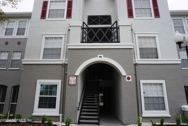 property at 3591 Kernan Blvd S