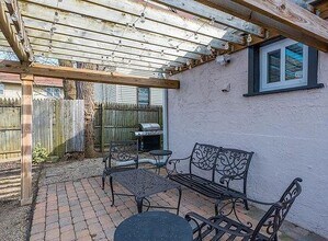 1383 Summit St in Columbus, OH - Building Photo - Building Photo
