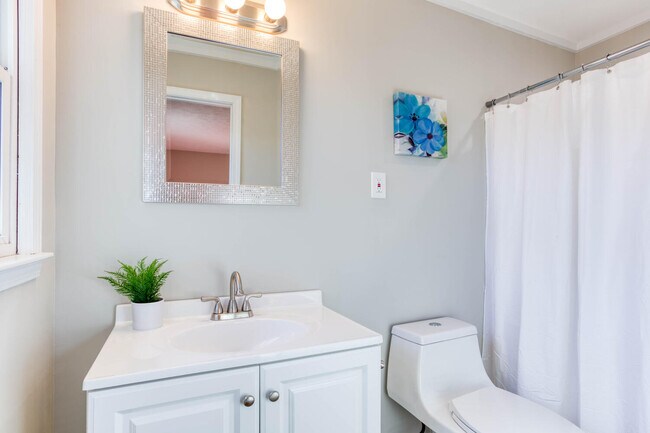 4959 Ailene Dr in Douglasville, GA - Foto de edificio - Building Photo