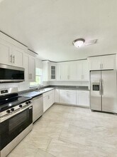 2125 Mark Ave in Punta Gorda, FL - Building Photo - Building Photo