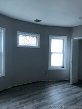 39 Long Ave, Unit 2 in Boston, MA - Building Photo - Building Photo