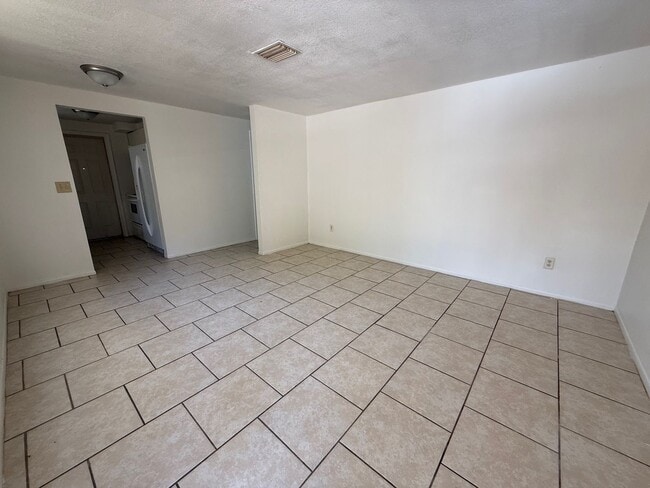 1215-1217 59th Ave E in Bradenton, FL - Building Photo - Building Photo