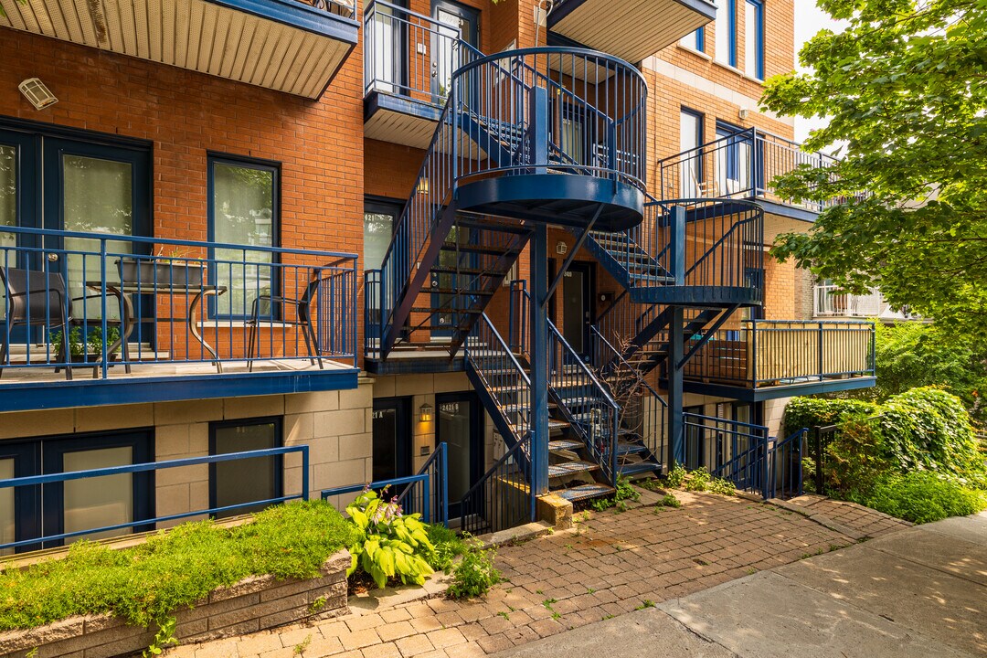 2407-2425 Des Érables in Montréal, QC - Building Photo