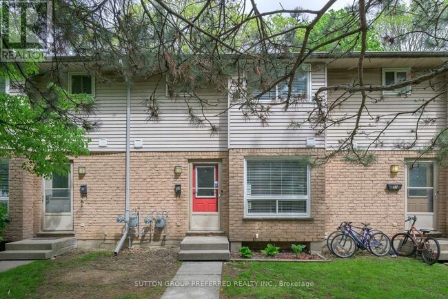 property at 550-550 Second St