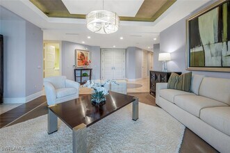 4501 Gulf Shore Blvd N in Naples, FL - Building Photo - Building Photo