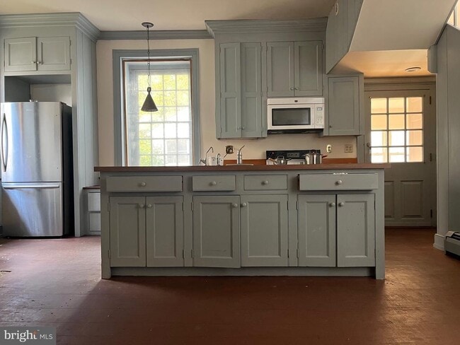 16 Philadelphia Ave in Shillington, PA - Building Photo - Building Photo