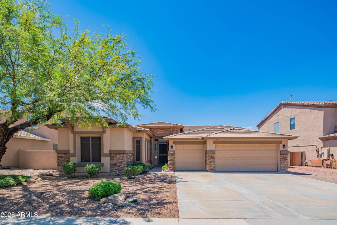 26072 N 74th Ave in Peoria, AZ - Building Photo