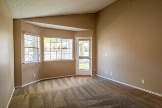 1742 Ember Glow Cir in Las Vegas, NV - Building Photo - Building Photo