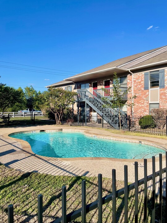 Tomball Ranch Apartments in Tomball, TX - Building Photo