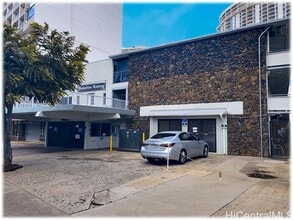 1946 Ala Moana Blvd in Honolulu, HI - Building Photo - Building Photo