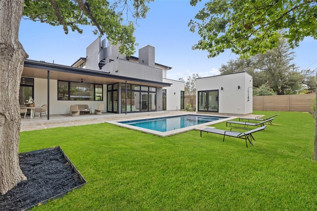 304 Blue Ridge Trail in Austin, TX - Building Photo - Building Photo