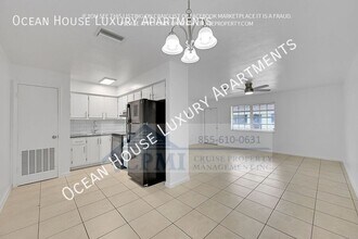 3251 Coral Hills Dr in Coral Springs, FL - Foto de edificio - Building Photo