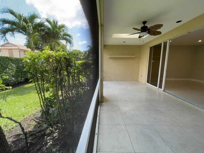 6817 Via Regina in Boca Raton, FL - Building Photo - Building Photo