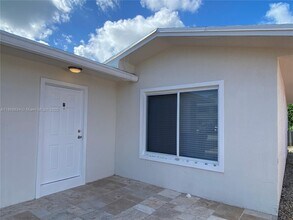 2625 NE 32nd St in Fort Lauderdale, FL - Building Photo - Building Photo