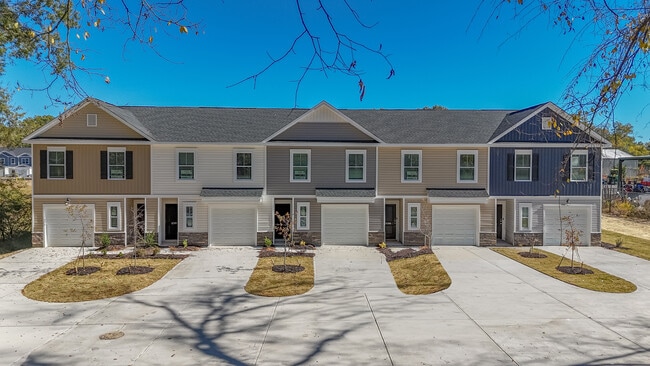 The Point at Chestnut Hill in Columbia, SC - Foto de edificio - Building Photo