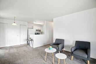 1970 Hanalima St in Lihue, HI - Building Photo - Building Photo