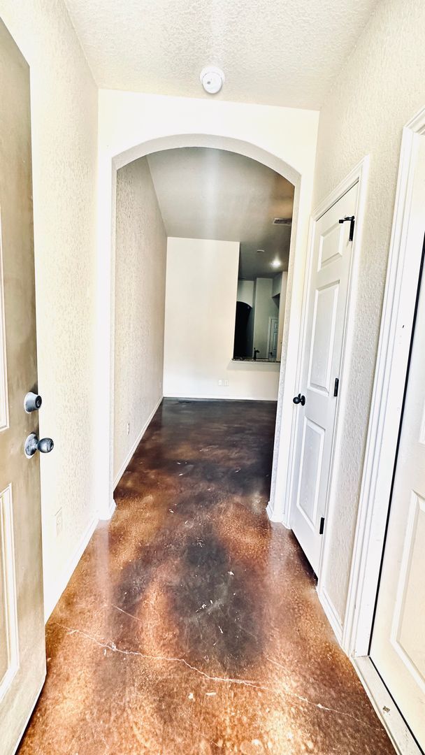 10115 Westover Bluff in San Antonio, TX - Building Photo - Building Photo