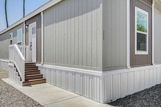 2627 S Lamb Blvd in Las Vegas, NV - Building Photo - Building Photo