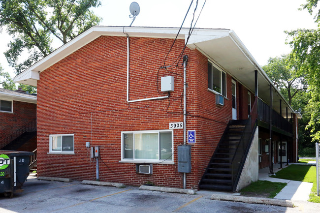 3905 Haas Ave in Lyons, IL - Foto de edificio - Building Photo