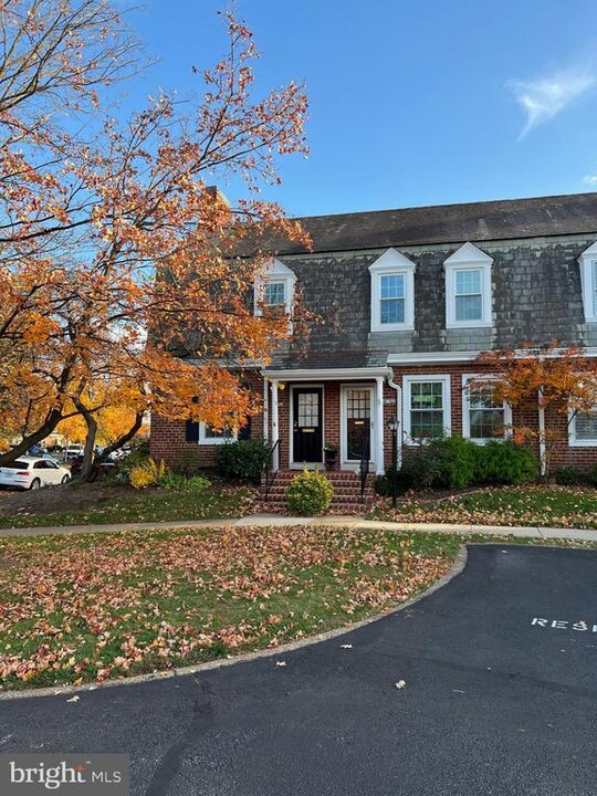4676 36th St S in Arlington, VA - Building Photo