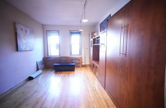 44 STREET in Queens, NY - Building Photo - Building Photo