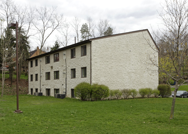 Grayson Court in Pittsburgh, PA - Building Photo - Building Photo