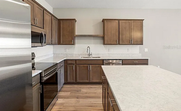 5775 Freshwater Cyn Dr in St. Cloud, FL - Foto de edificio - Building Photo