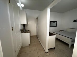 13591 SW 176th Terr in Miami, FL - Building Photo - Building Photo