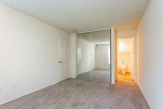 Elan Scripps Terrace in San Diego, CA - Building Photo - Interior Photo