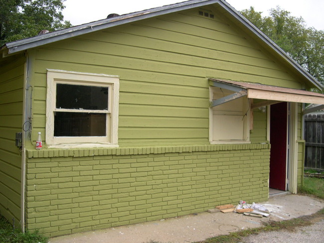 1013-1015 Hogan Ln in Waco, TX - Building Photo - Building Photo