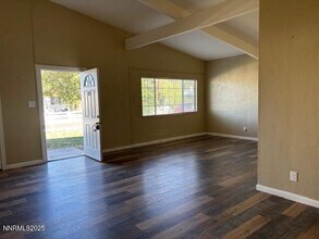 12092 Rocky Mountain St in Reno, NV - Building Photo - Building Photo