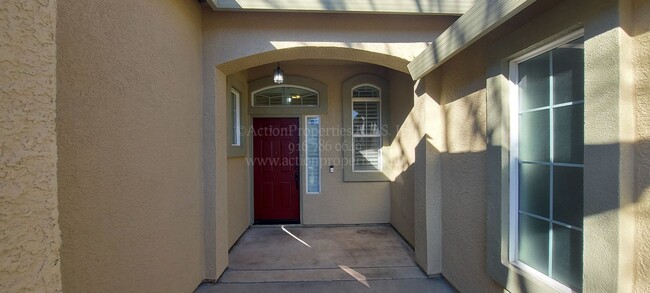 2223 Misty Hollow Dr in Rocklin, CA - Building Photo - Building Photo