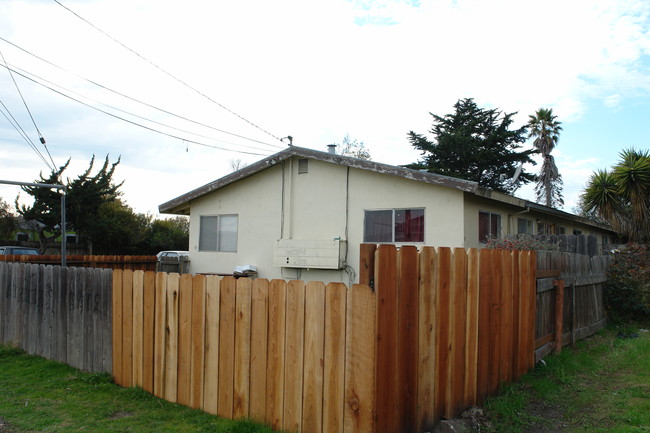 431 Hyland Dr in Salinas, CA - Building Photo - Building Photo