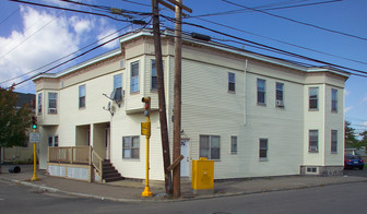 132-136 Main St in Quincy, MA - Building Photo