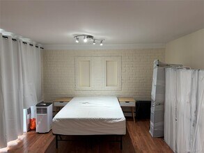 849 Oliver St in Woodmere, NY - Building Photo - Building Photo