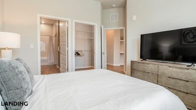 4902 Cosmos Cir, Unit 119 in Wimauma, FL - Foto de edificio - Building Photo