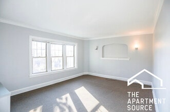 5642 N Kimball Ave in Chicago, IL - Building Photo - Building Photo
