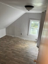 117 N 1st St in Stroudsburg, PA - Foto de edificio - Building Photo