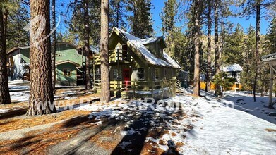 5776 Heath Creek Dr in Wrightwood, CA - Building Photo - Building Photo