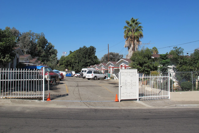 11507 S Budlong Ave in Los Angeles, CA - Building Photo - Building Photo