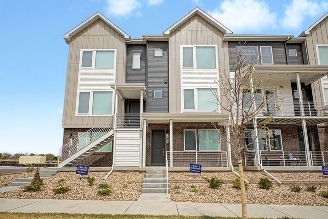 707 Saddle Dr in Erie, CO - Building Photo - Building Photo