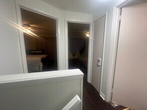 33 Taunton Rd E in Oshawa, ON - Building Photo - Building Photo