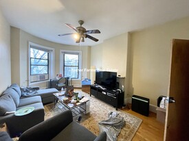 86 Hammond St, Unit 7 Apartamentos