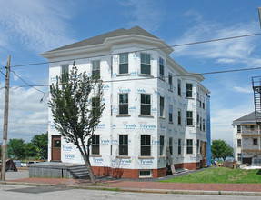 133 Morning St in Portland, ME - Foto de edificio - Building Photo